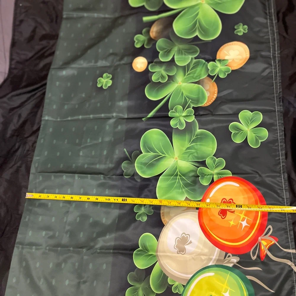 Green Shamrock St. Patrick's Day Table cloth new